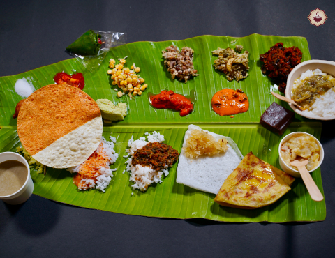 Banana Leaf Lunch at Paakashala | Bale Yele Oota
